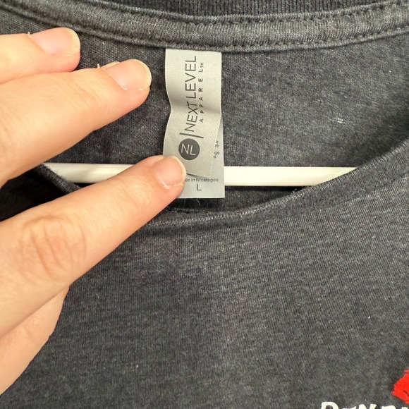 Pendleton Whisky Women's Gray Graphic T-Shirt Short Sleeve Casual Top‎ - Picture 3 of 5